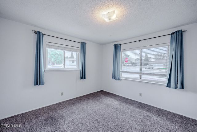 229 FREMONT Lane, El Paso, TX 79912