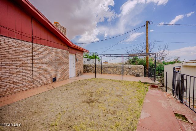 229 FREMONT Lane, El Paso, TX 79912