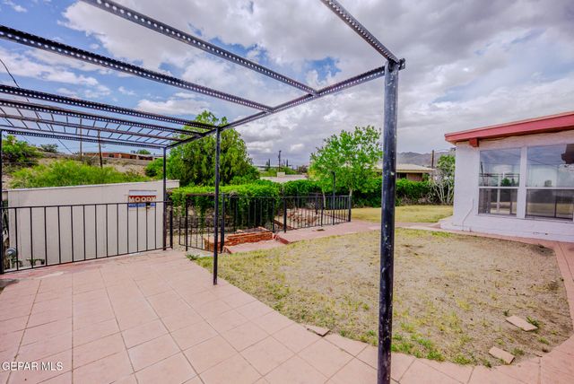 229 FREMONT Lane, El Paso, TX 79912