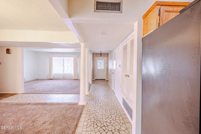 229 FREMONT Lane, El Paso, TX 79912