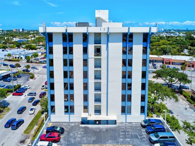 12550 Biscayne Blvd 702, North Miami, FL 33181