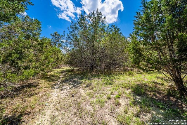 3420 Junction Hwy, Ingram, TX 78025