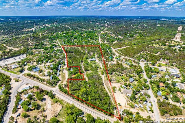 3420 Junction Hwy, Ingram, TX 78025