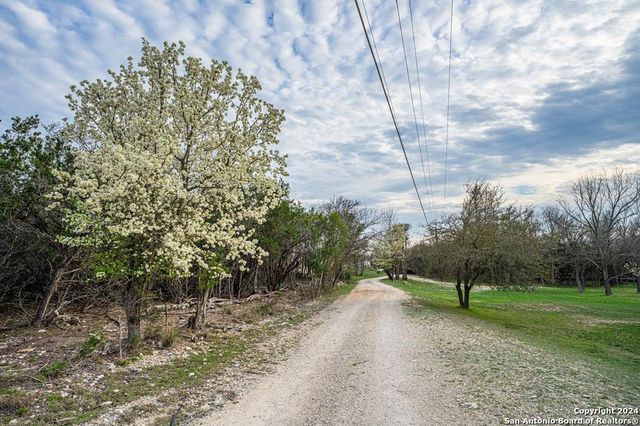 3420 Junction Hwy, Ingram, TX 78025