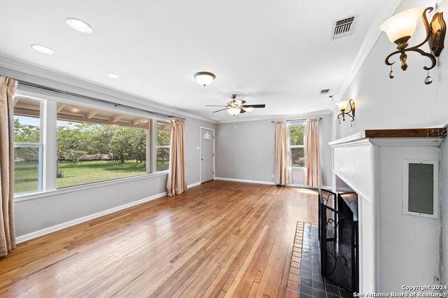 3420 Junction Hwy, Ingram, TX 78025