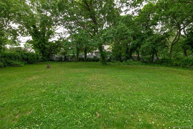 47 Lake Drive, Wyandanch, NY 11798