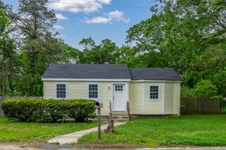 47 Lake Drive, Wyandanch, NY 11798