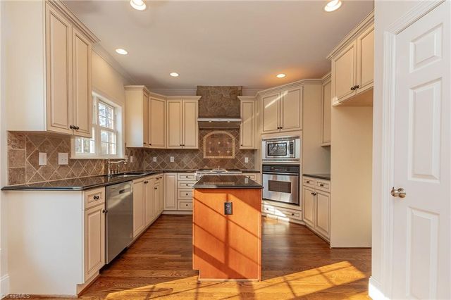 3602 Brooks Hill Court, Browns Summit, NC 27214