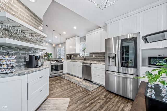 353 Carriage Lane, Franklin, IN 46131