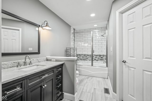353 Carriage Lane, Franklin, IN 46131