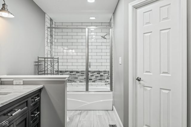 353 Carriage Lane, Franklin, IN 46131