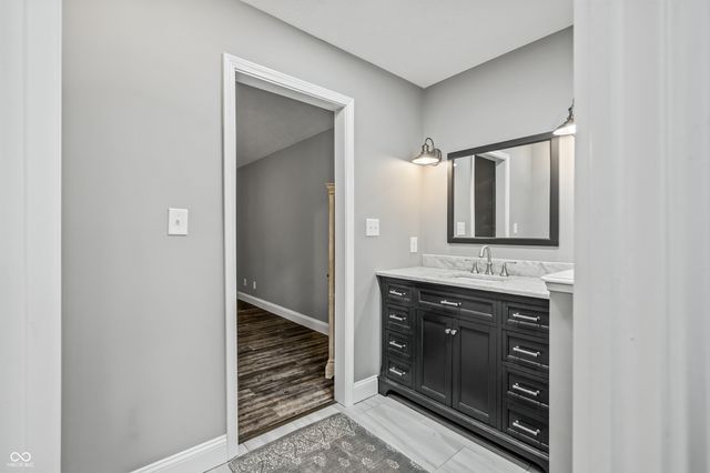 353 Carriage Lane, Franklin, IN 46131