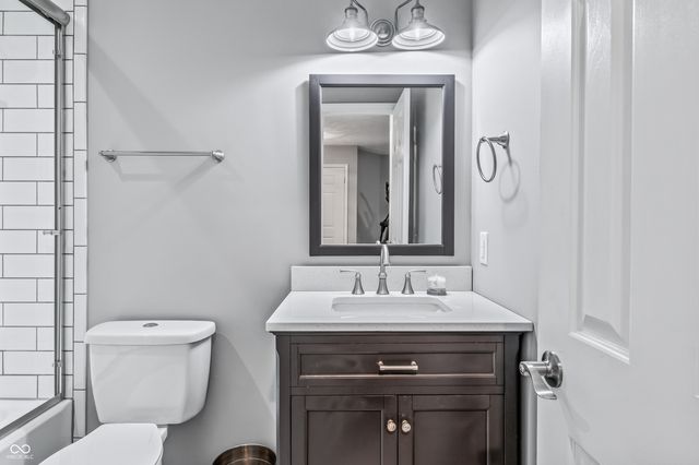 353 Carriage Lane, Franklin, IN 46131