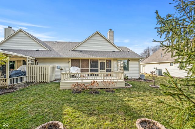 353 Carriage Lane, Franklin, IN 46131