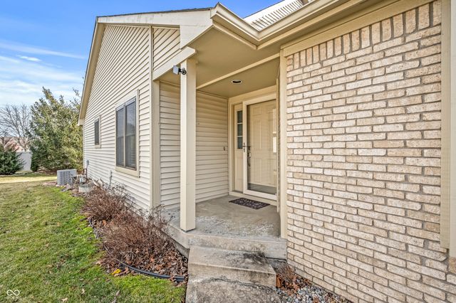 353 Carriage Lane, Franklin, IN 46131