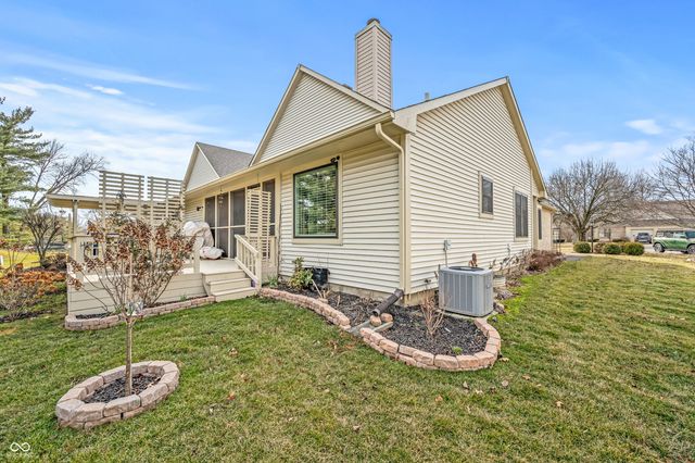 353 Carriage Lane, Franklin, IN 46131