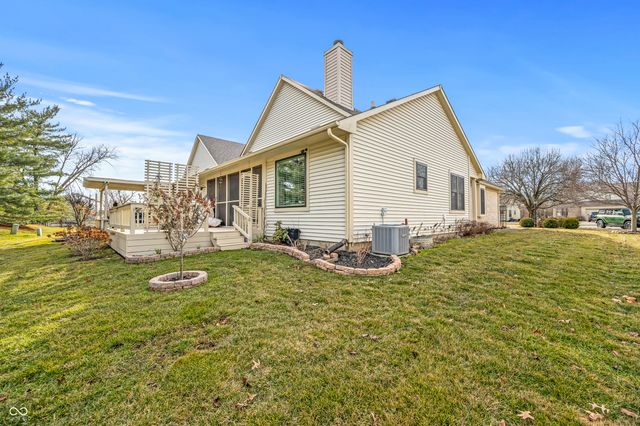 353 Carriage Lane, Franklin, IN 46131