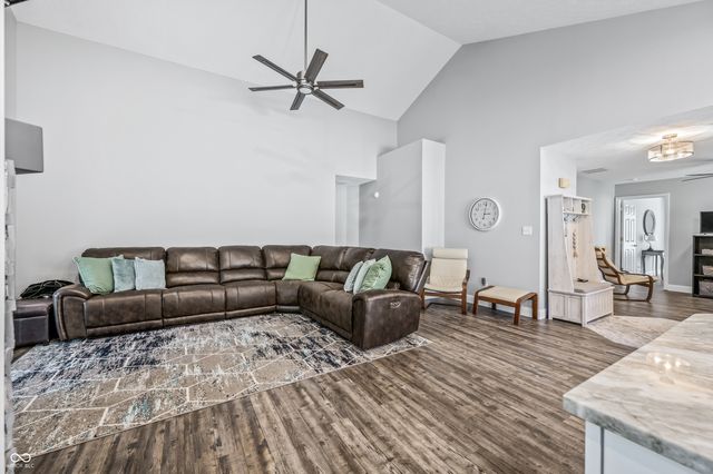 353 Carriage Lane, Franklin, IN 46131