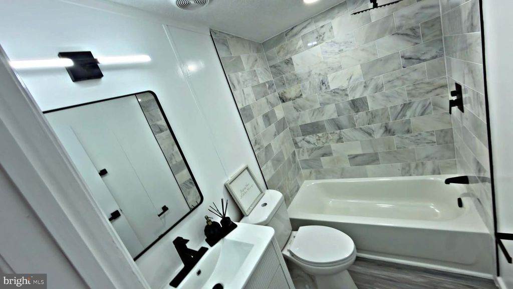 Image 16 of property listing at 25 WALNUT ST, Havre De Grace, MD 21078