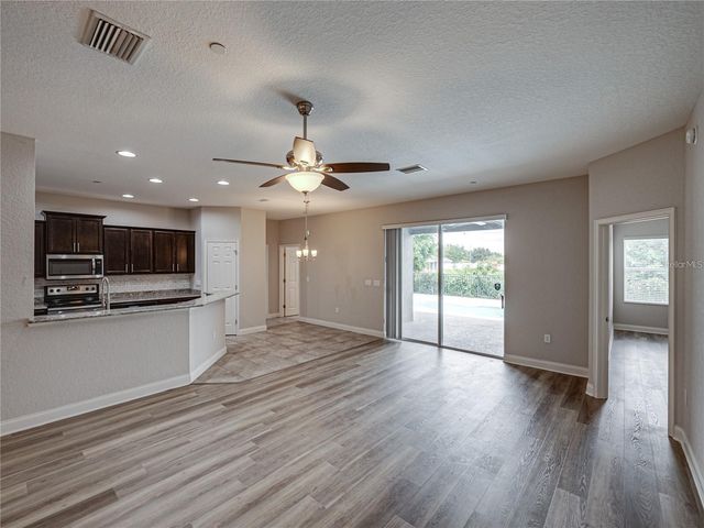 1918 BERRY ROAD, Plant City, FL 33567