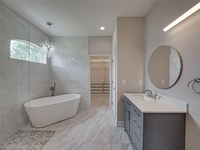 1918 BERRY ROAD, Plant City, FL 33567