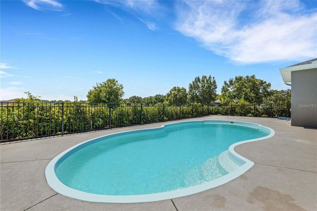 1918 BERRY ROAD, Plant City, FL 33567