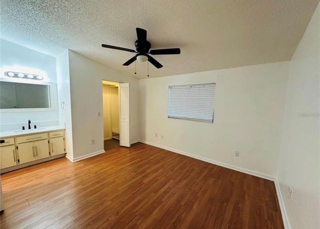 4010 PINE LIMB COURT, Tampa, FL 33614