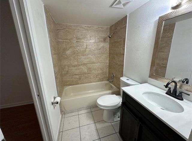 4010 PINE LIMB COURT, Tampa, FL 33614