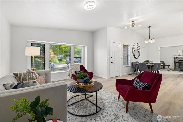 1813 SW 355th Place, Federal Way, WA 98023