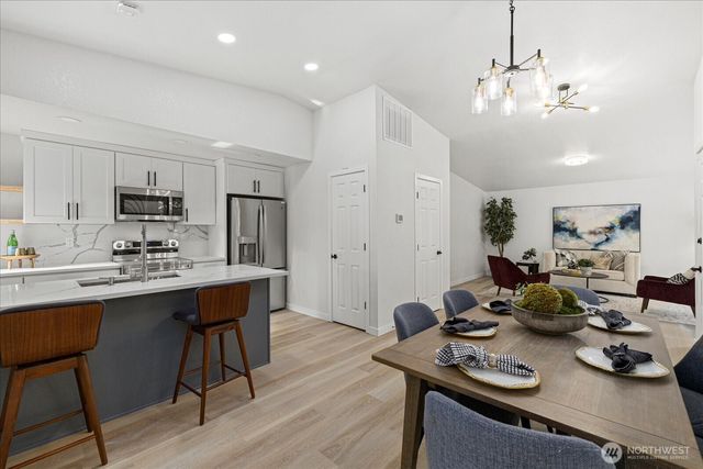 1813 SW 355th Place, Federal Way, WA 98023
