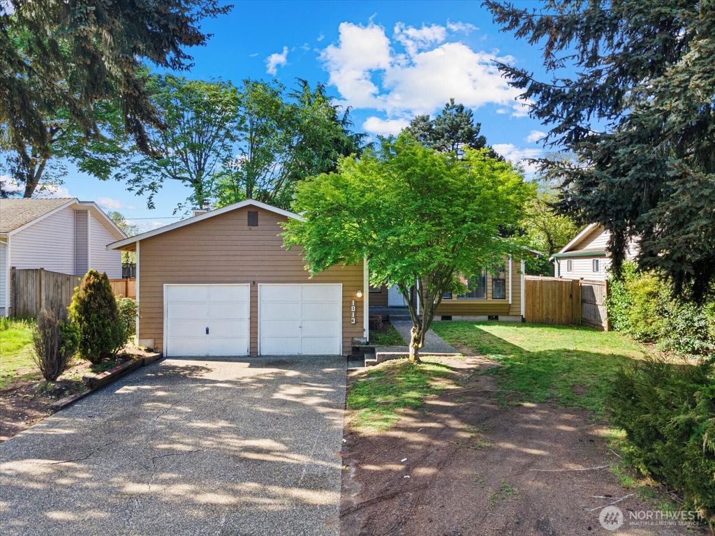 1813 SW 355th Place, Federal Way, WA 98023