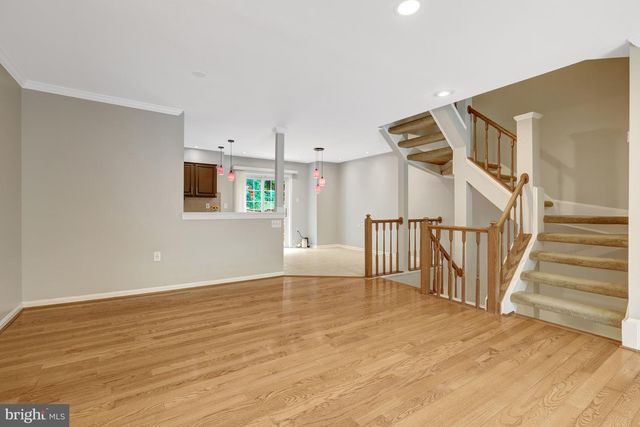 11992 SENTINEL POINT CT, Reston, VA 20191