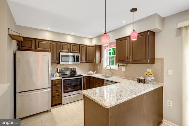 11992 SENTINEL POINT CT, Reston, VA 20191
