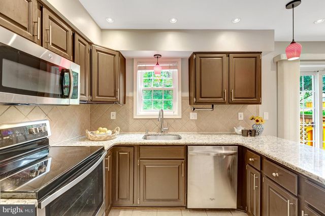 11992 SENTINEL POINT CT, Reston, VA 20191