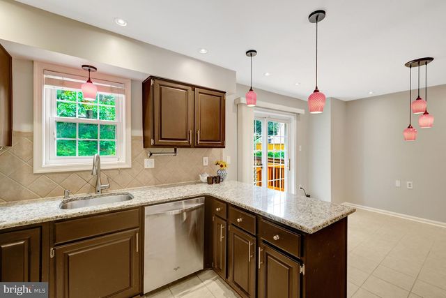 11992 SENTINEL POINT CT, Reston, VA 20191