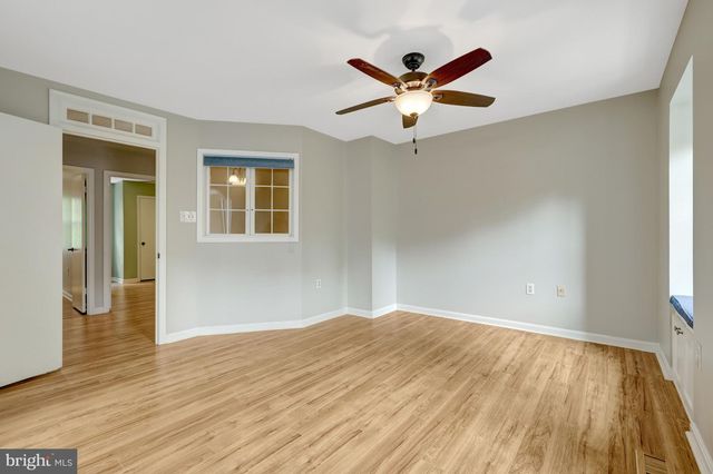 11992 SENTINEL POINT CT, Reston, VA 20191