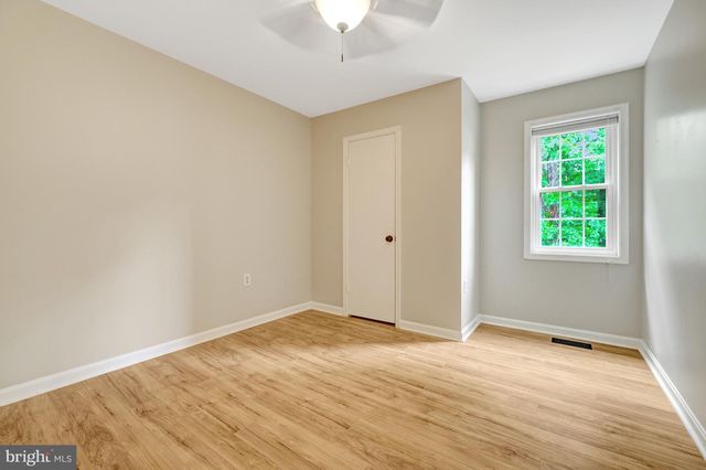 11992 SENTINEL POINT CT, Reston, VA 20191