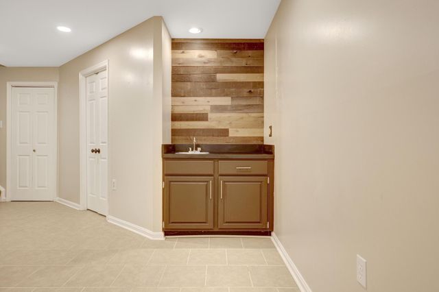 11992 SENTINEL POINT CT, Reston, VA 20191