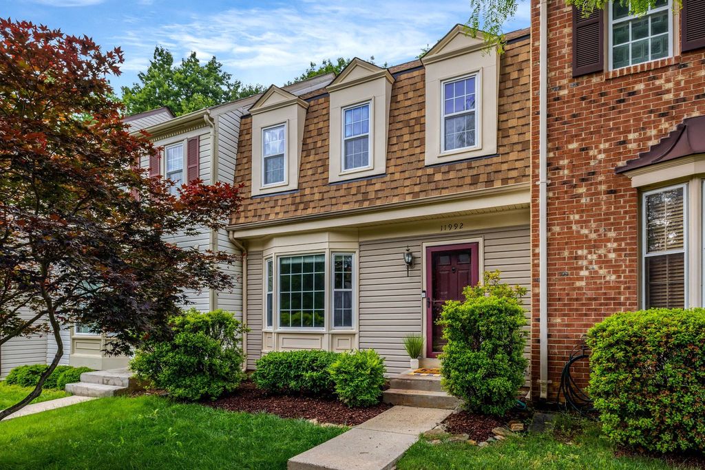 11992 SENTINEL POINT CT, Reston, VA 20191