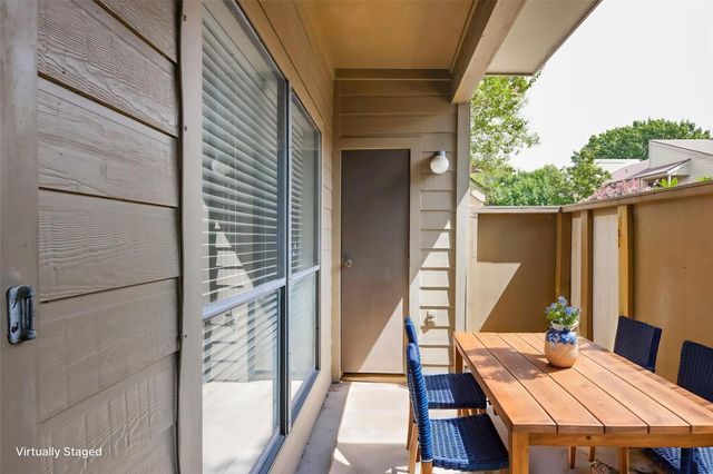10051 Westpark Drive 207, Houston, TX 77042