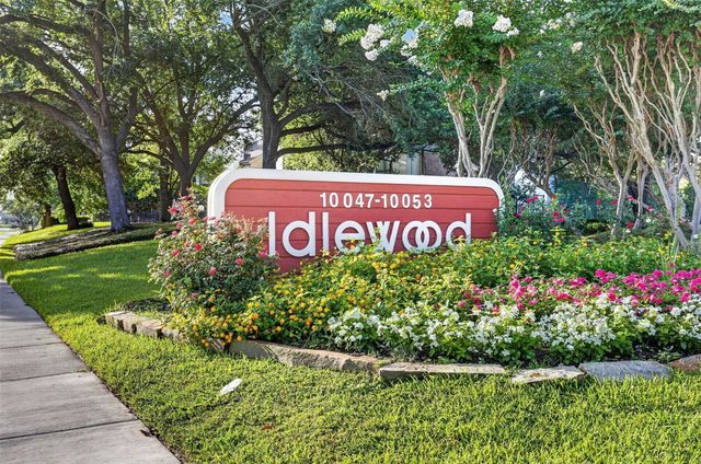 10051 Westpark Drive 207, Houston, TX 77042