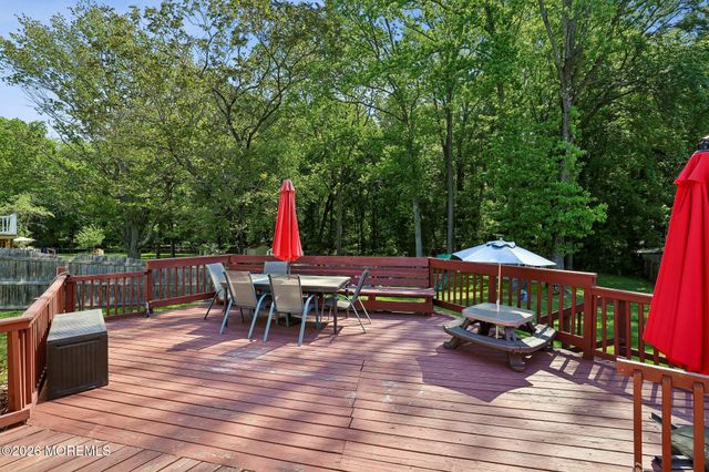 87 New Monmouth Road, Middletown, NJ 07748