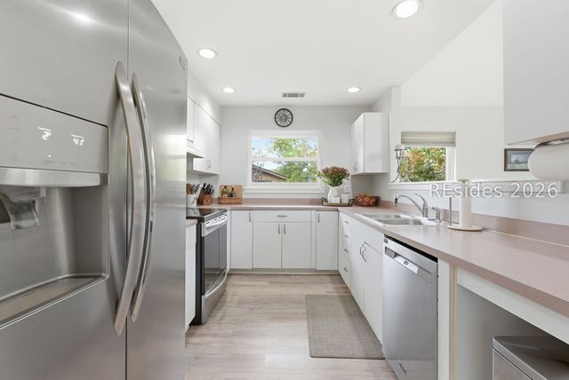 15 Song Sparrow Ln, Hilton Head Island, SC 29928