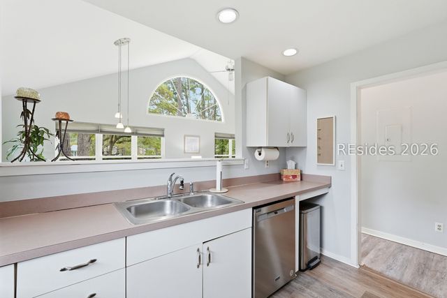 15 Song Sparrow Ln, Hilton Head Island, SC 29928