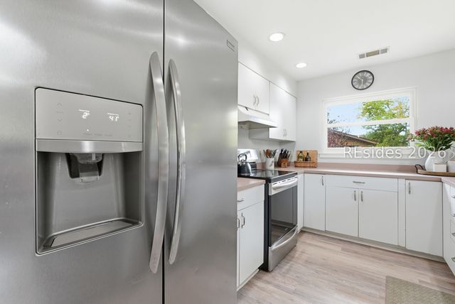 15 Song Sparrow Ln, Hilton Head Island, SC 29928