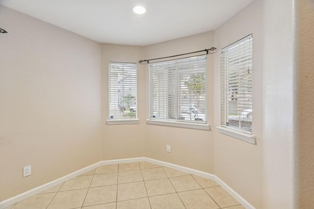 4950 Alterra Way, Sacramento, CA 95835