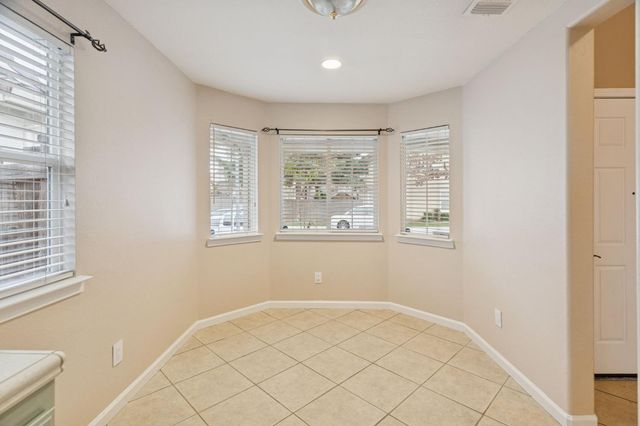 4950 Alterra Way, Sacramento, CA 95835