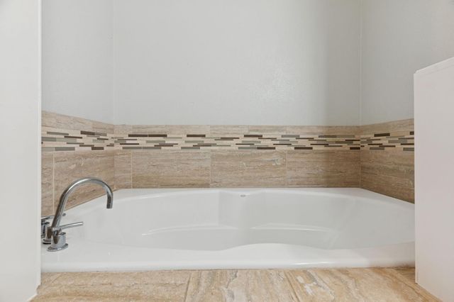 4950 Alterra Way, Sacramento, CA 95835