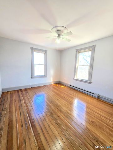 241 Congress Avenue 1st Floor, Waterbury, CT 06708