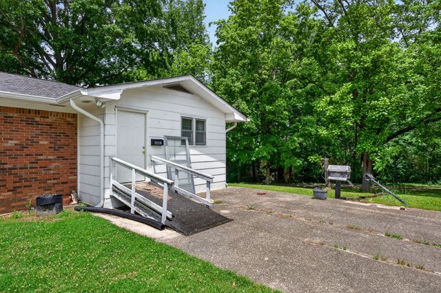 640 Cill St, Smithville, TN 37166